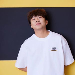 幸福生活儿媳妇跟老公公一级大片黄色的国产的
